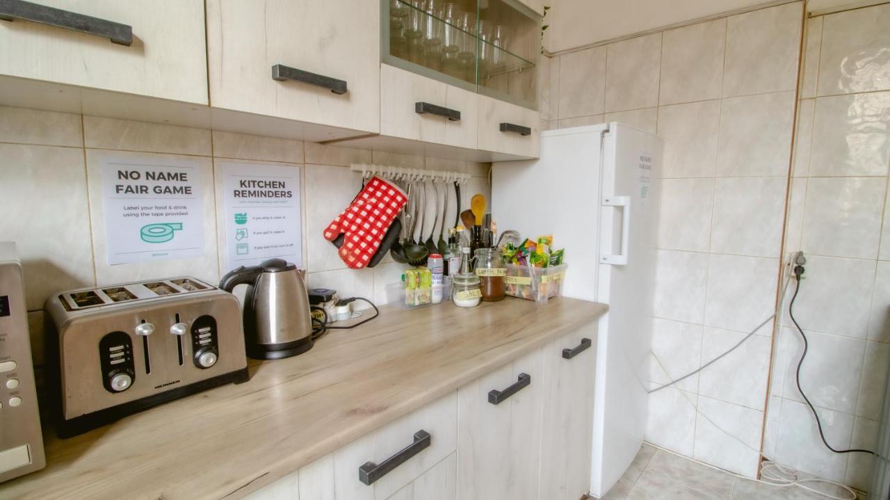 T5 Social Hostel บูคาเรสต์ ภายนอก รูปภาพ