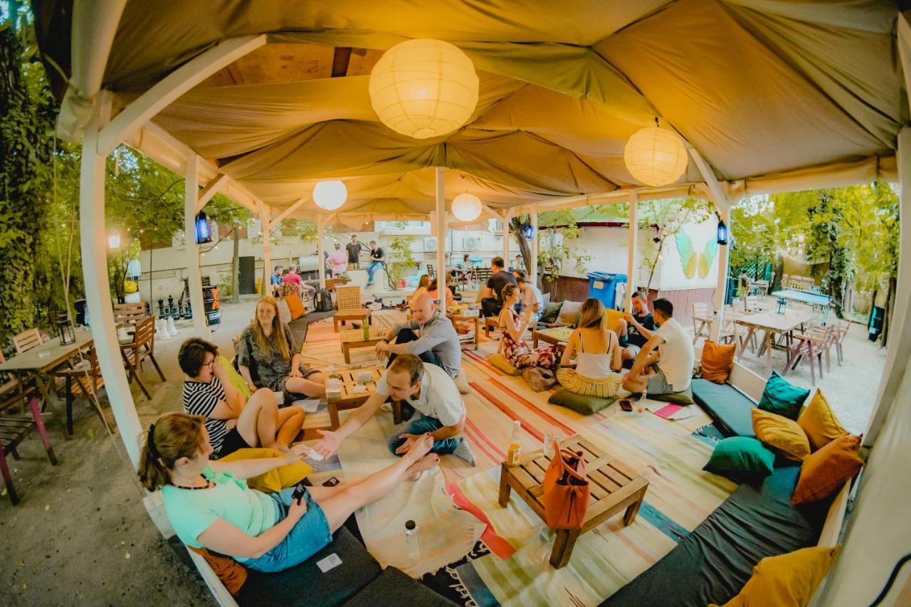 T5 Social Hostel บูคาเรสต์ ภายนอก รูปภาพ