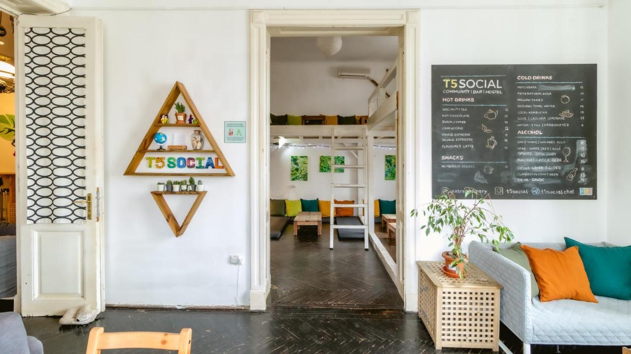 T5 Social Hostel บูคาเรสต์ ภายนอก รูปภาพ