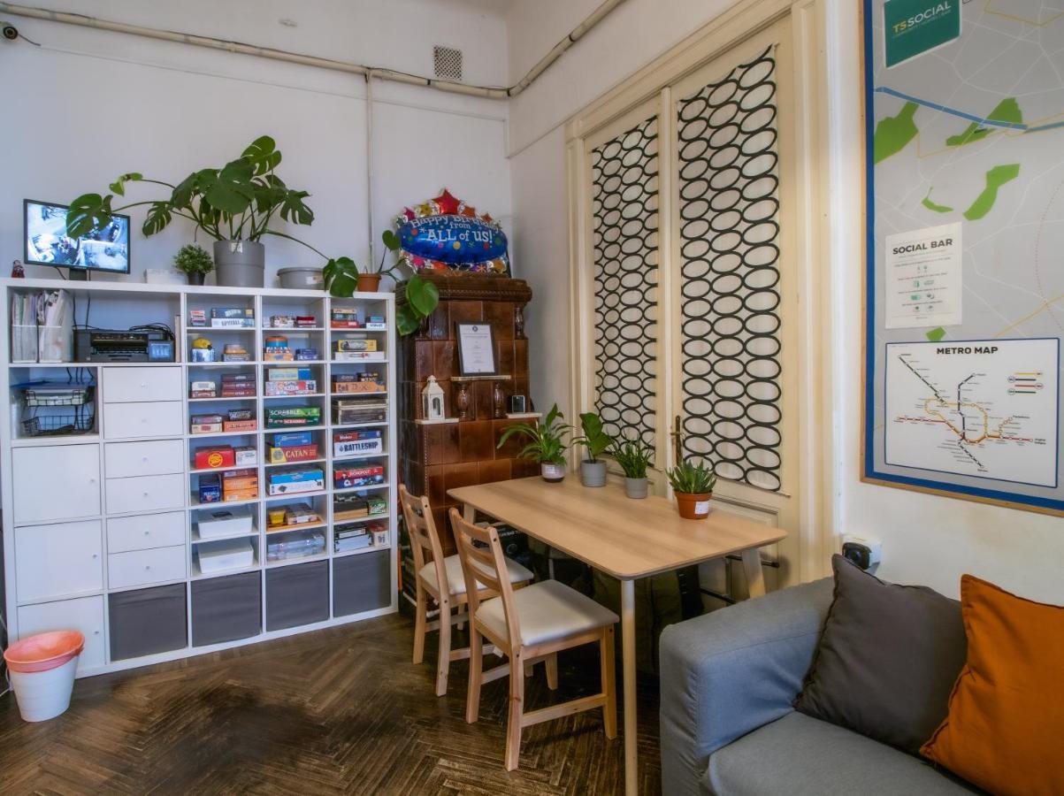 T5 Social Hostel บูคาเรสต์ ภายนอก รูปภาพ