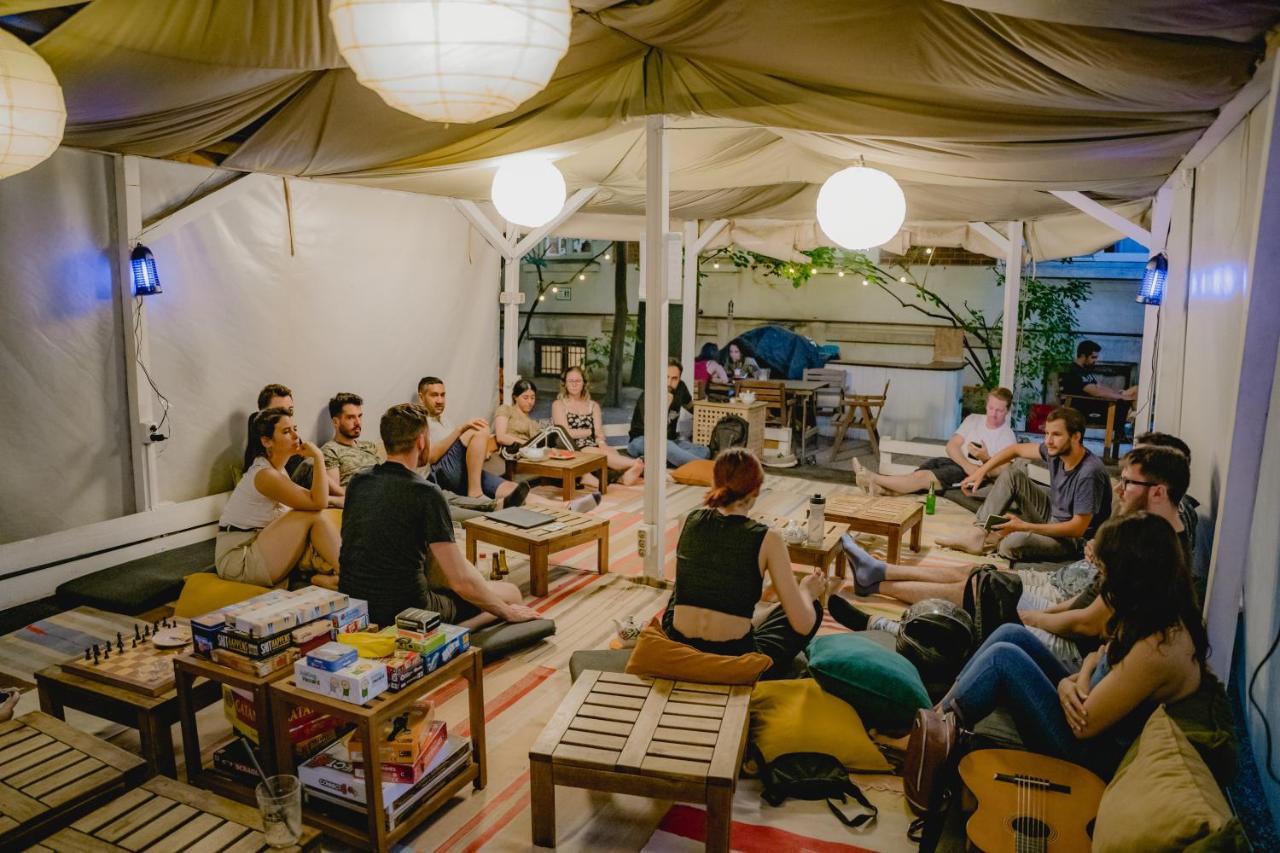 T5 Social Hostel บูคาเรสต์ ภายนอก รูปภาพ